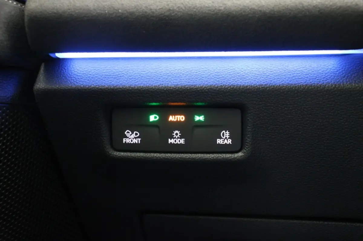 1.5 eTSI R-Line Edition 7 Persoons Automaat - NL Auto origineel