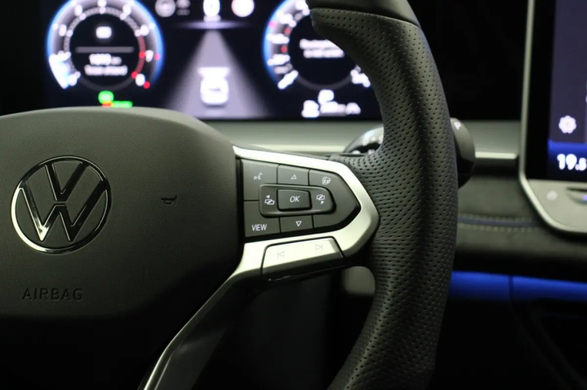 1.5 eTSI R-Line Edition 7 Persoons Automaat - NL Auto origineel