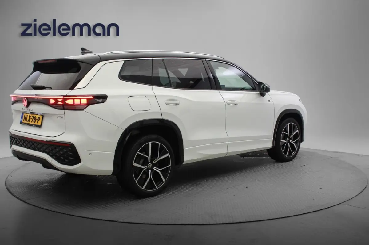 1.5 eTSI R-Line Edition 7 Persoons Automaat - NL Auto origineel