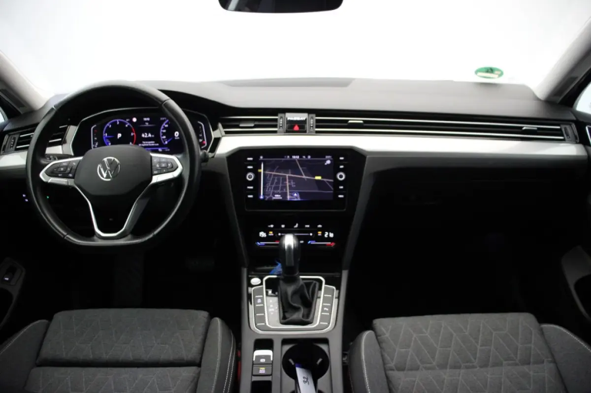 2.0 TDI Business Automaat - Digitaal Cockpit, Carplay, Camera, Adapt. Cruise
