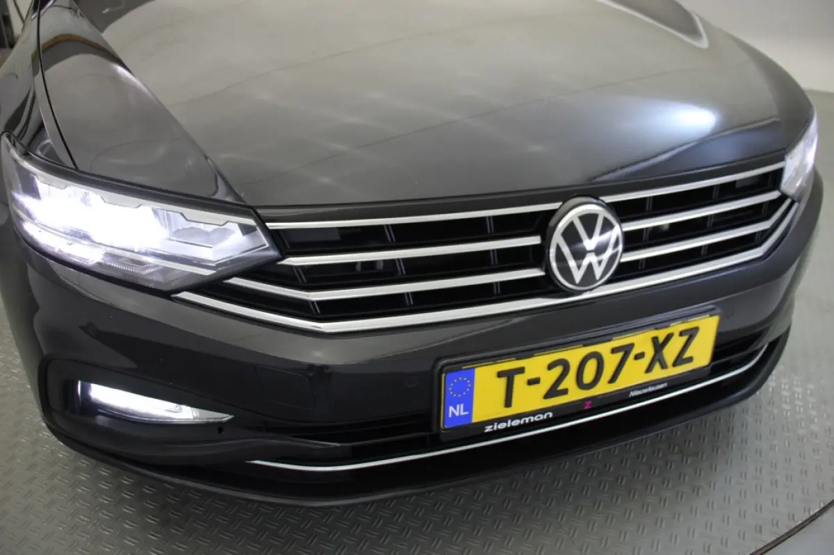 2.0 TDI Business Automaat - Digitaal Cockpit, Carplay, Camera, Adapt. Cruise