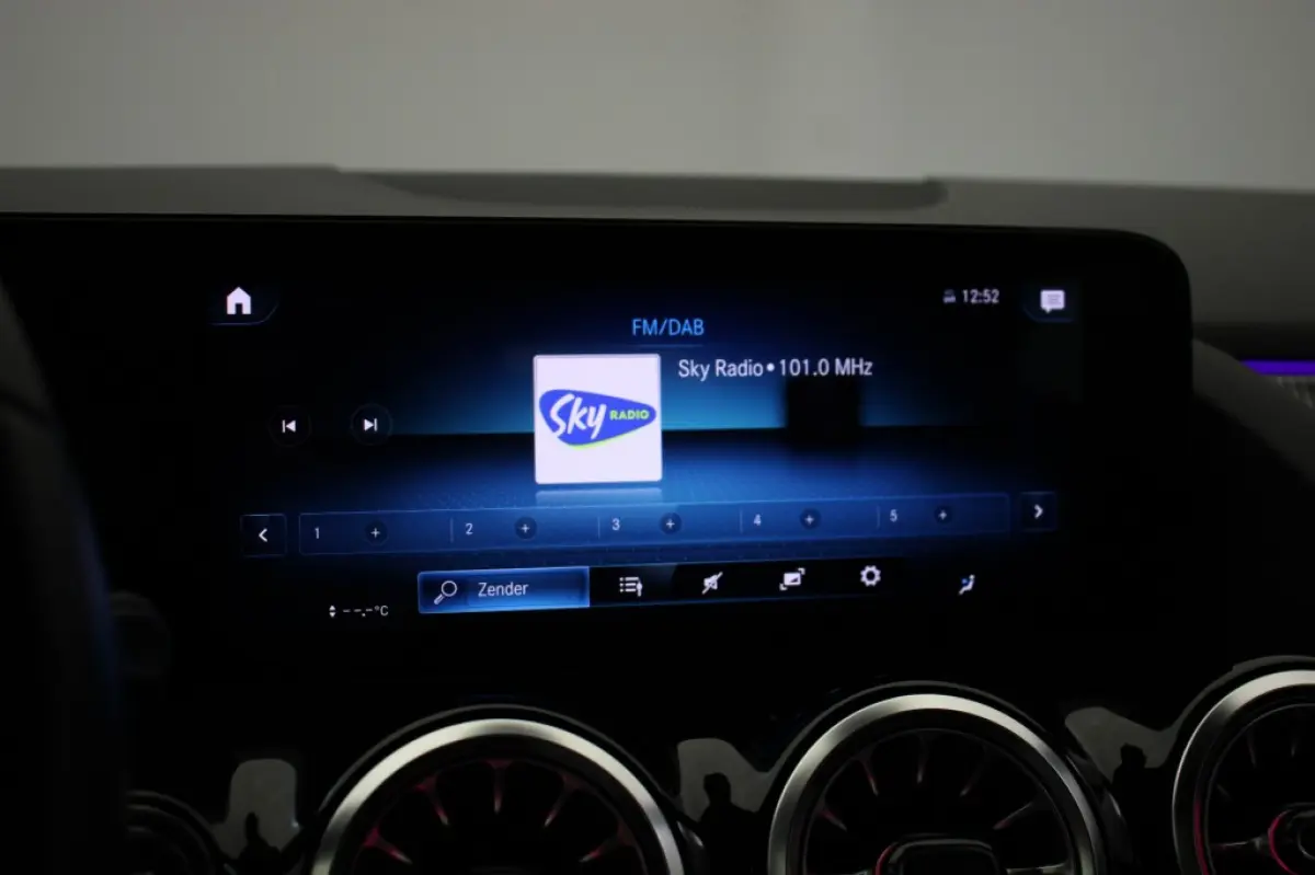 250 Business Solution Luxury 67 kWh - Navi, Camera, Adapt. Cruise, Stoelverw. SOH 95,85%