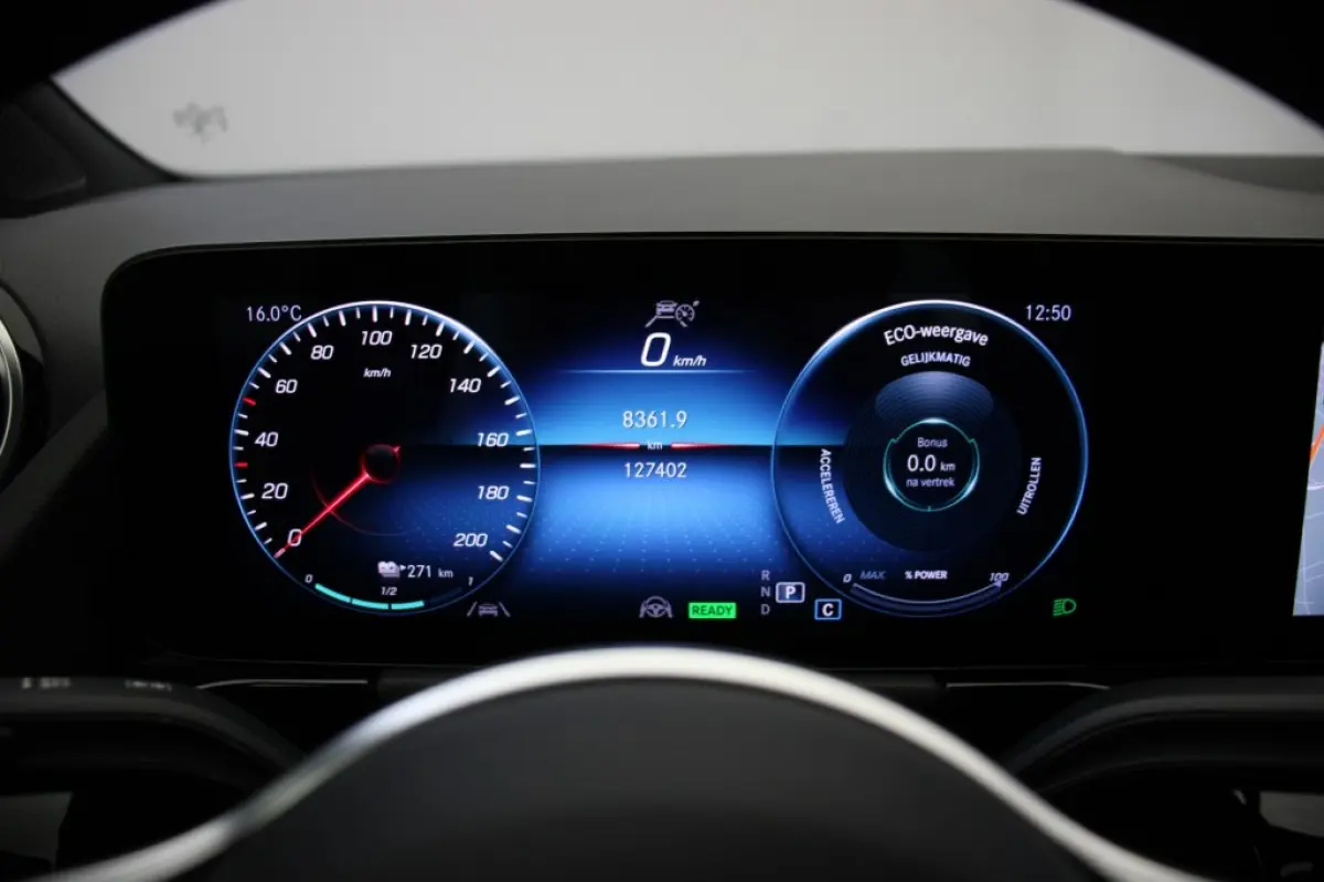 250 Business Solution Luxury 67 kWh - Navi, Camera, Adapt. Cruise, Stoelverw. SOH 95,85%