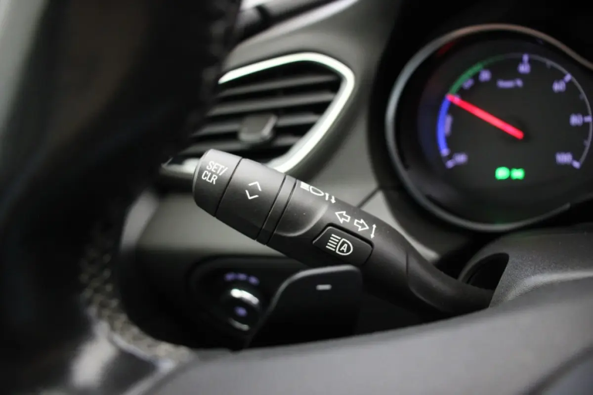 1.6T Hybrid PHEV Elegance - Carplay, Camera, Cruise, Clima, Half Leer