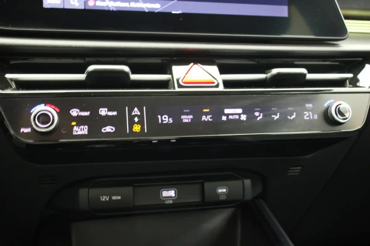 1.6 GDi Hybrid DynamicLine - Digitaal Cockpit, Carplay, Camera, Half Leer, Stoelverw.Trekhaak