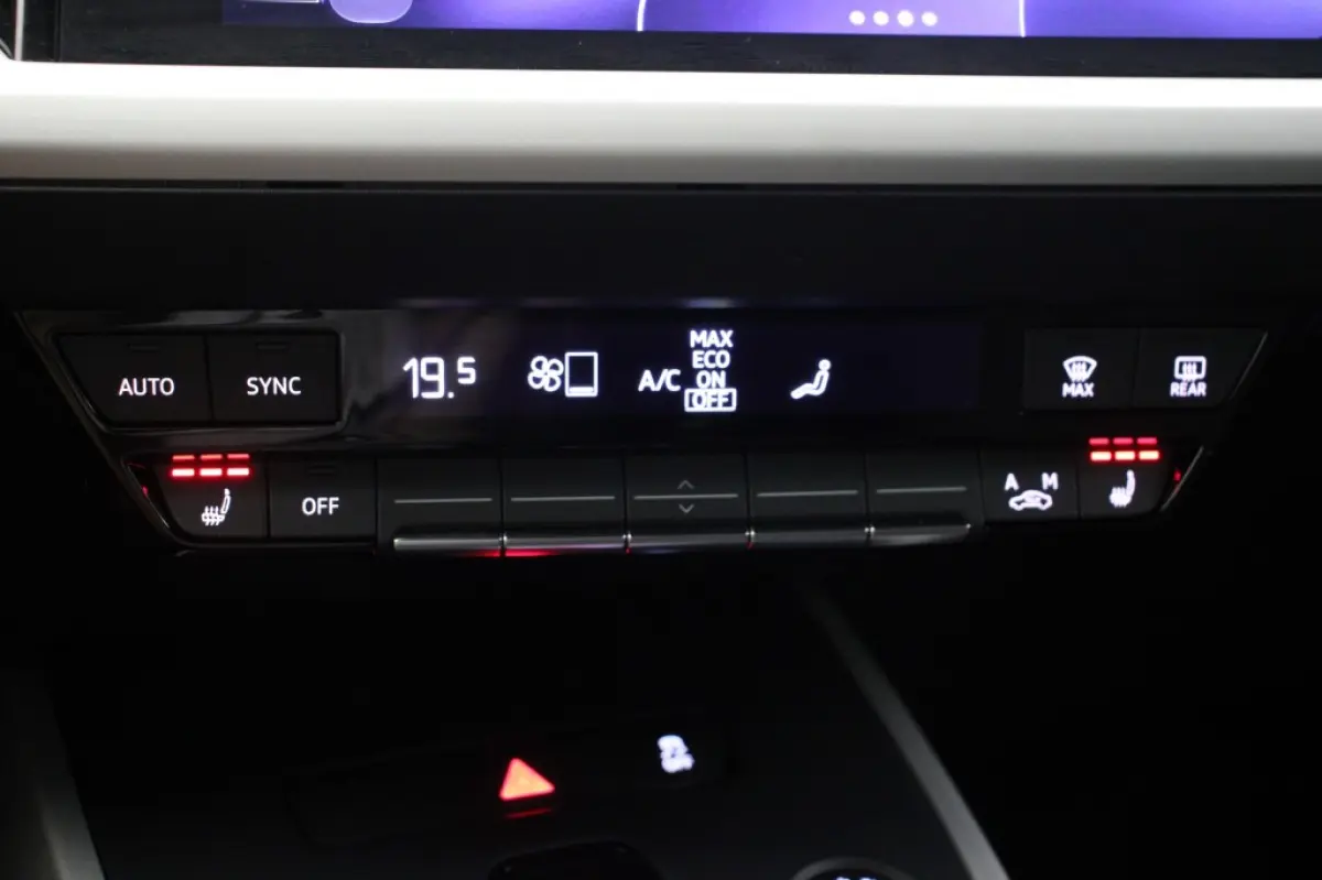 35 Launch edition 55 kWh - Digitaal Cockpit, Carplay, Camera, Stoelverw. SOH 90,49%