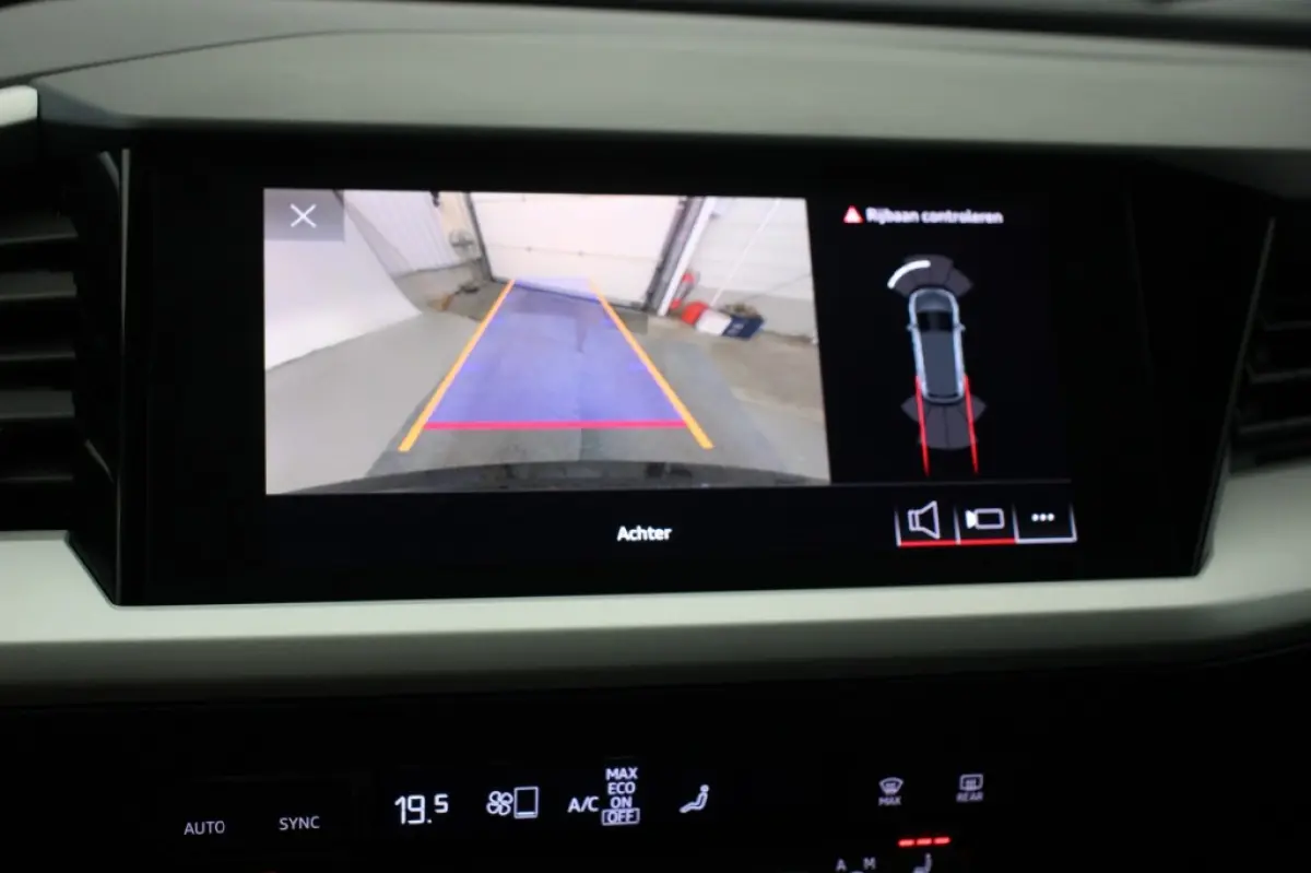 35 Launch edition 55 kWh - Digitaal Cockpit, Carplay, Camera, Stoelverw. SOH 90,49%