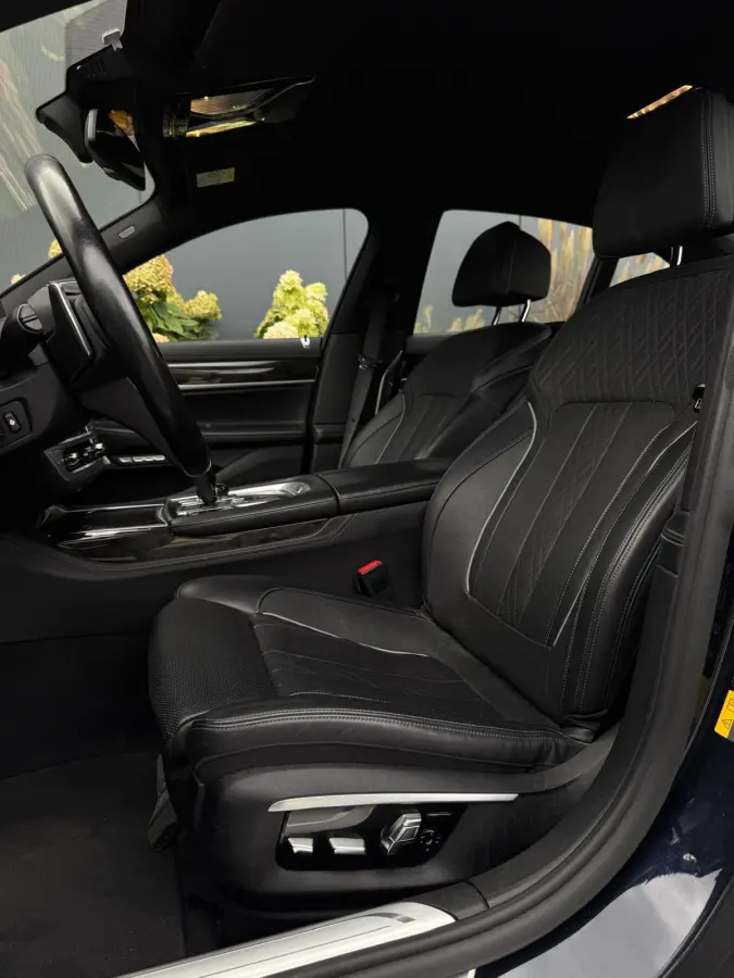740e iPerformance High Executive LEDER|CLIMATE|ORG NL