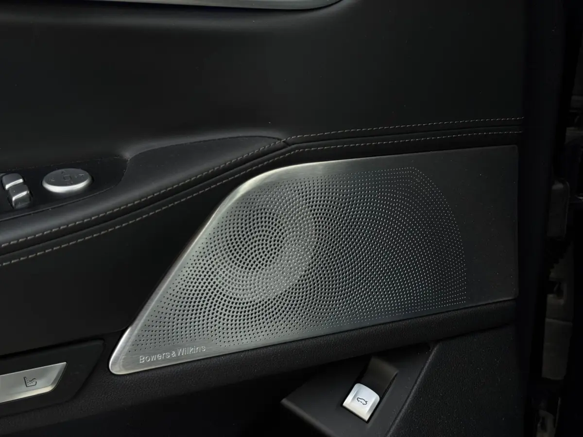 740e iPerformance High Executive LEDER|CLIMATE|ORG NL