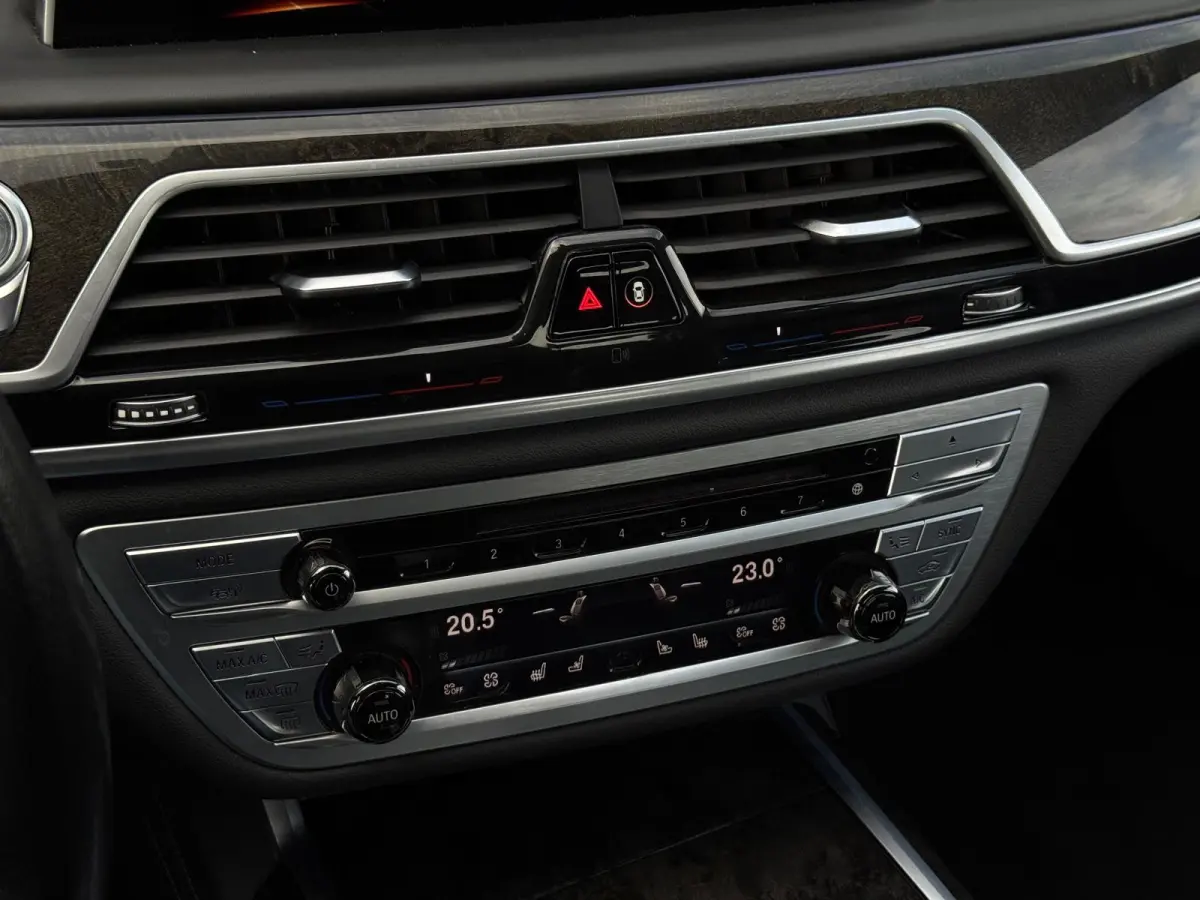 740e iPerformance High Executive LEDER|CLIMATE|ORG NL