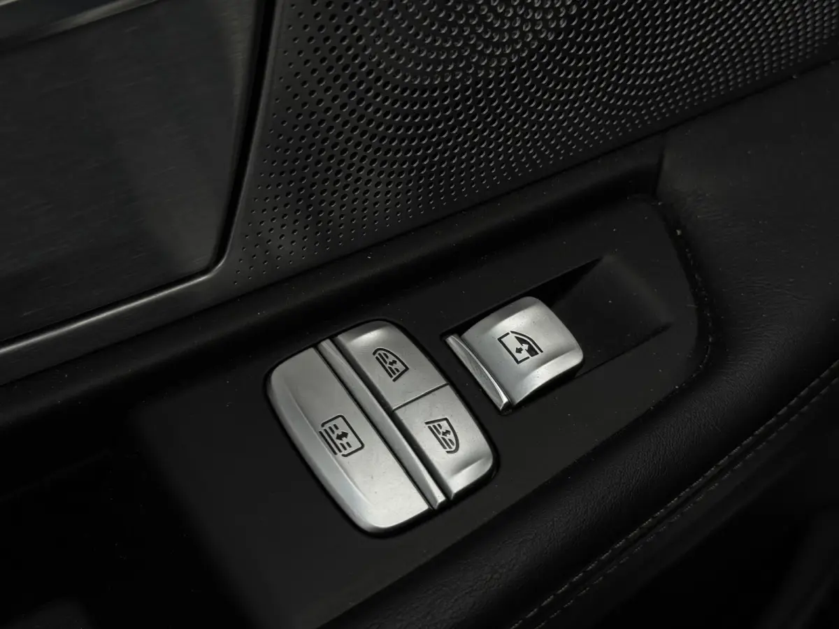 740e iPerformance High Executive LEDER|CLIMATE|ORG NL