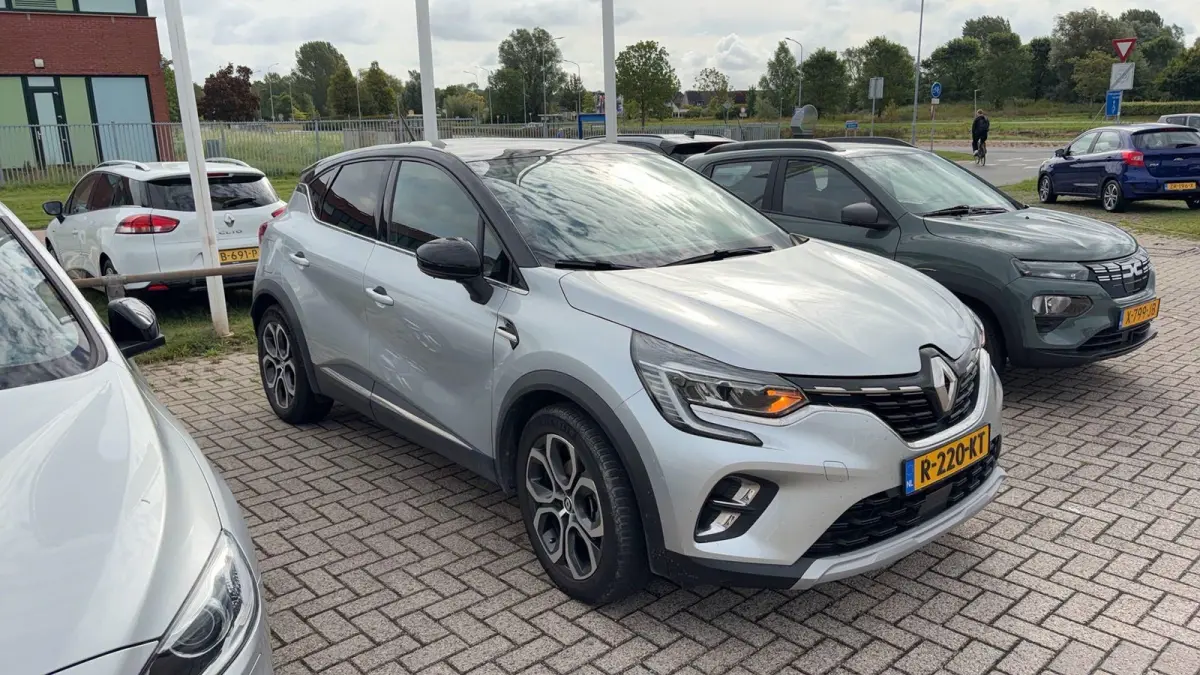 E-Tech Plug-in Hybrid 160 Intens | Navigatie | Parkeercamera | Trekhaak |