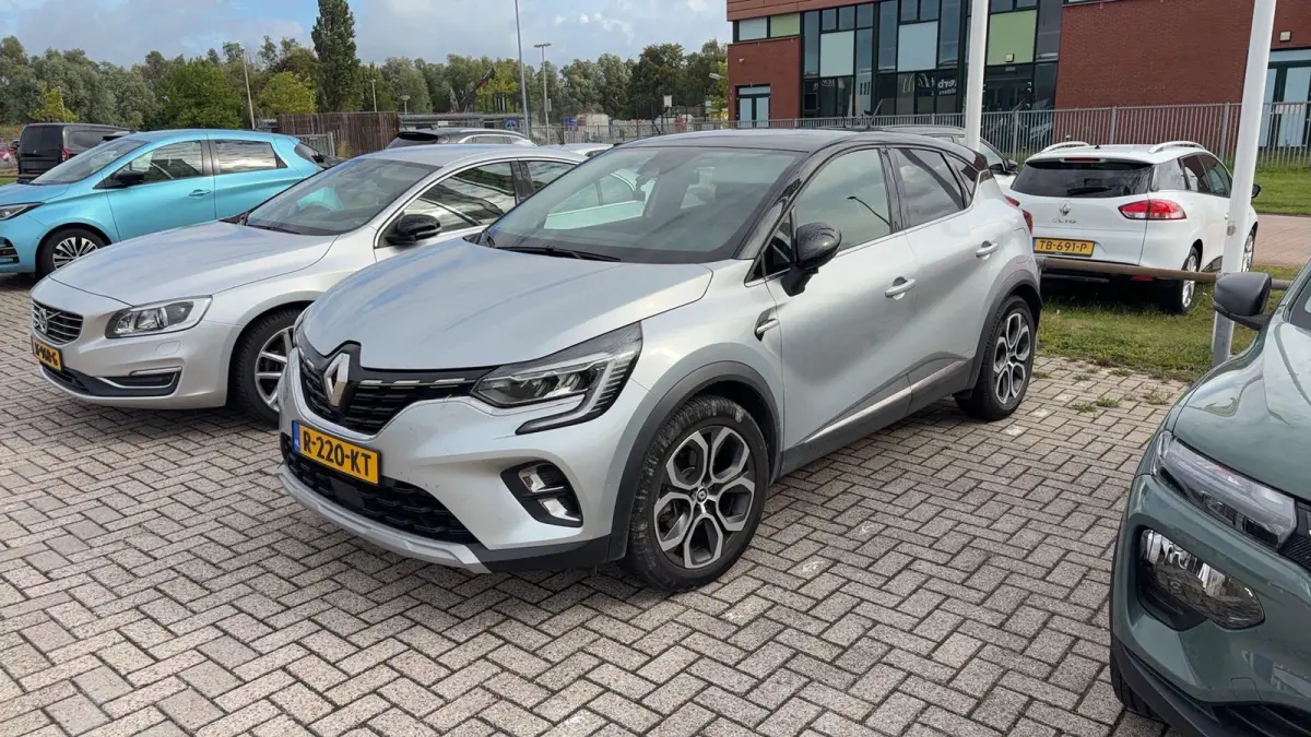 E-Tech Plug-in Hybrid 160 Intens | Navigatie | Parkeercamera | Trekhaak |