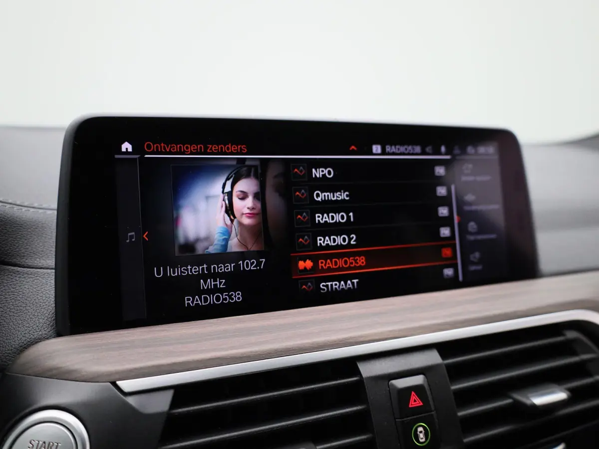 M40i xDrive Launch Edition High Executive