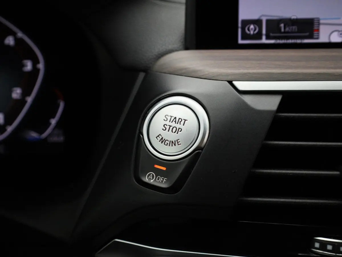 M40i xDrive Launch Edition High Executive