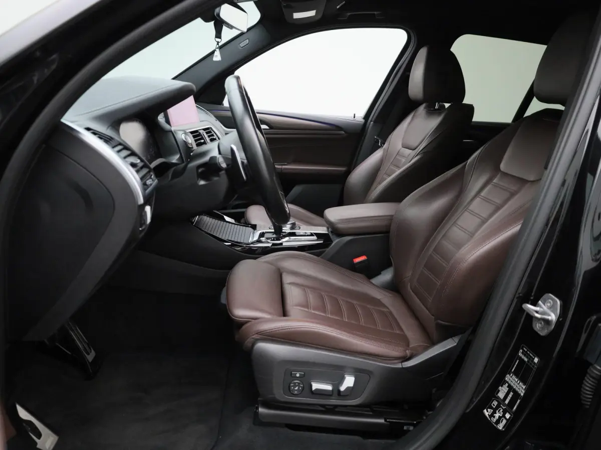 M40i xDrive Launch Edition High Executive