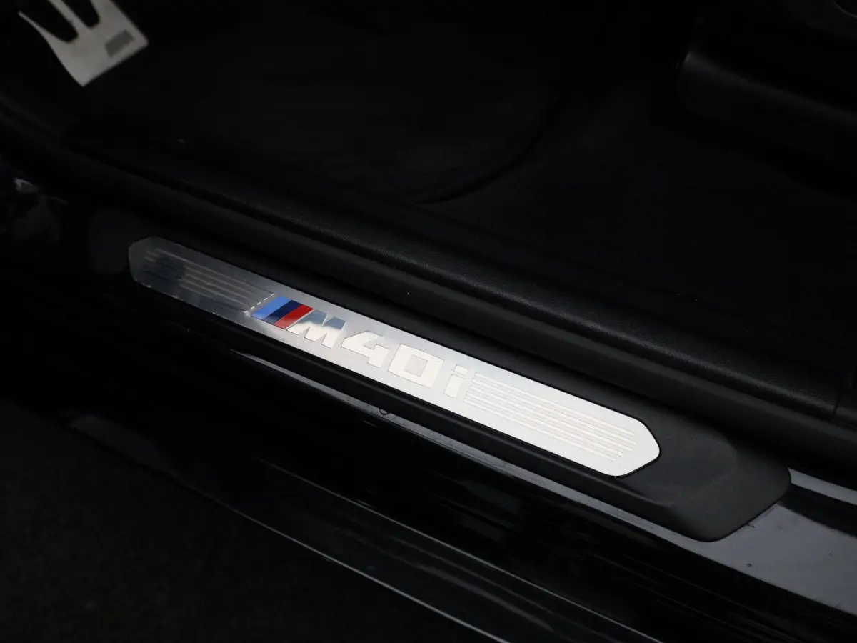 M40i xDrive Launch Edition High Executive