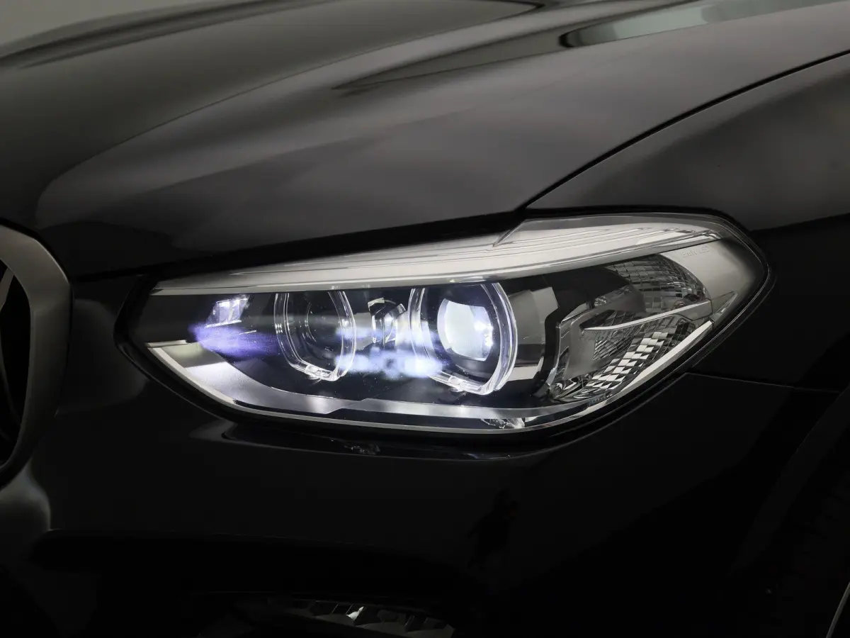 M40i xDrive Launch Edition High Executive