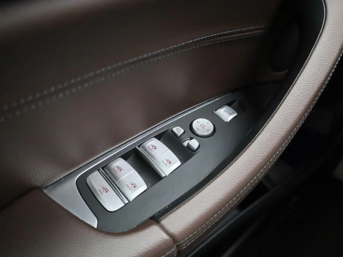 M40i xDrive Launch Edition High Executive