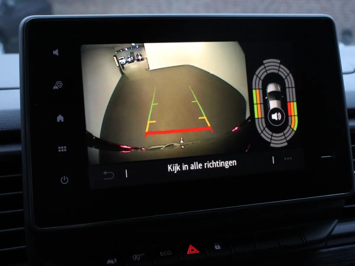 2.0 Blue dCi 110PK T30 L2H1 Advance Navigatie Camera Airco Trekhaak Lichtmetalen velgen