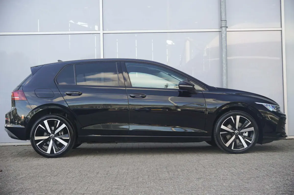 1.5 eHybrid 204pk Life Edition | SoH 100% | Trekhaak | Keyless | Achteruitrijcamera | Blind Spot Assist