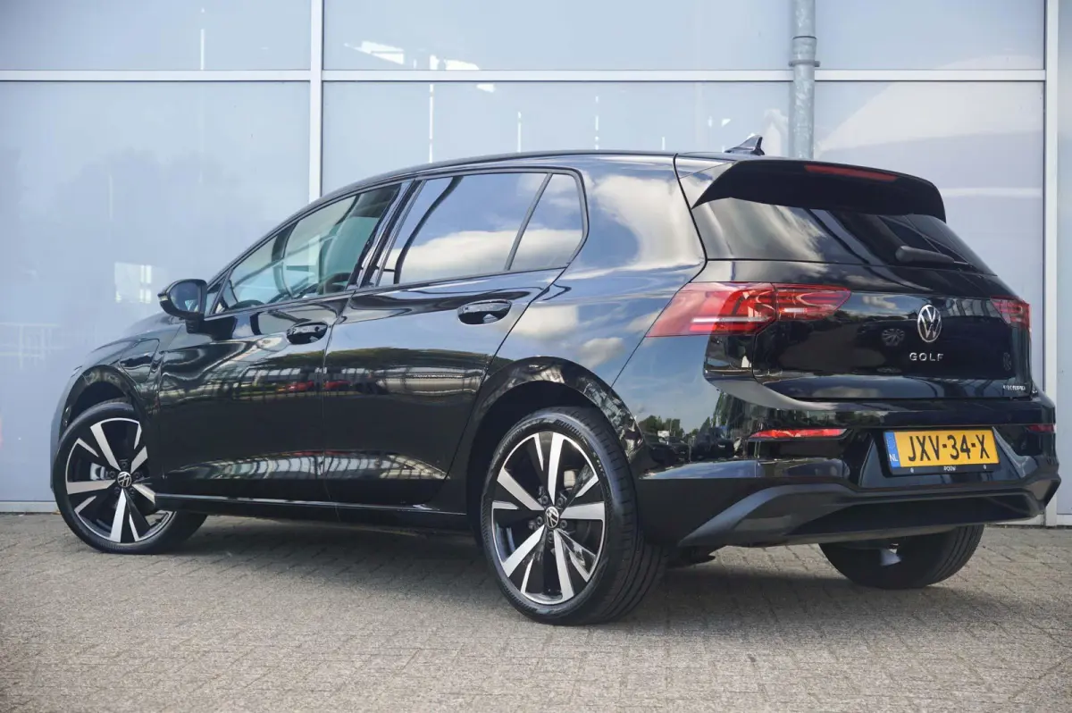 1.5 eHybrid 204pk Life Edition | SoH 100% | Trekhaak | Keyless | Achteruitrijcamera | Blind Spot Assist