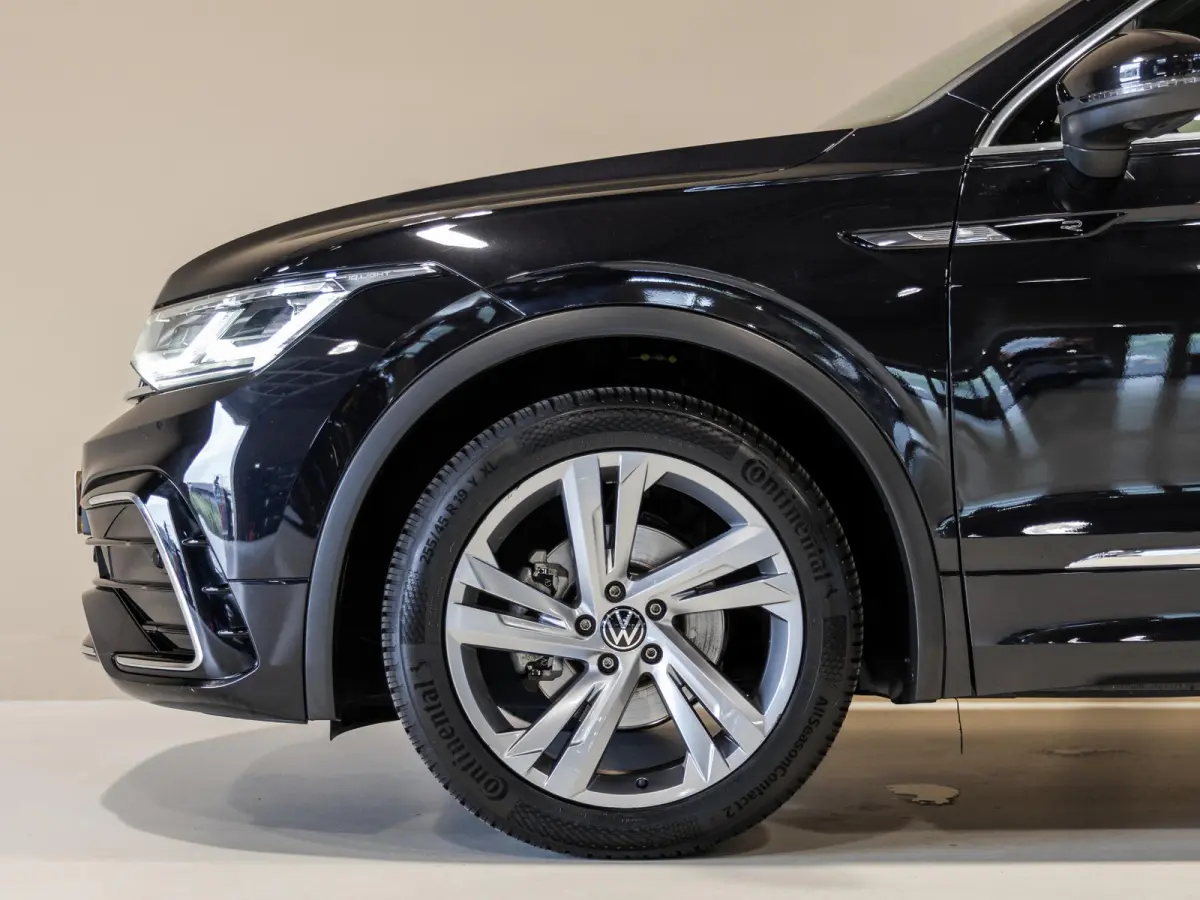 1.5 TSI 2x R-Line Business+ / 150pk / Trekhaak / NAP / Rondomzicht camera / Keyless /