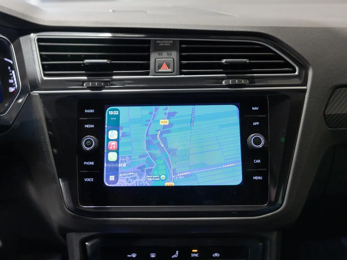 1.5 TSI 2x R-Line Business+ / 150pk / Trekhaak / NAP / Rondomzicht camera / Keyless /