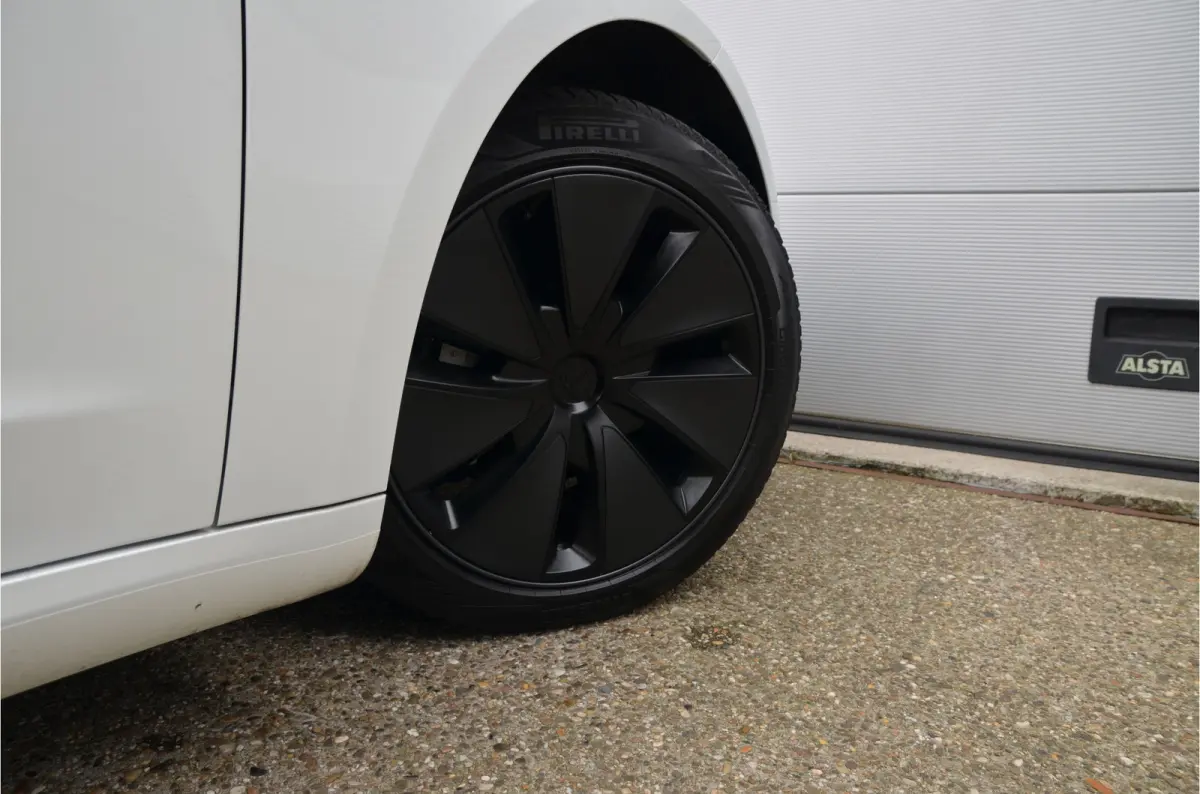 RWD 60 kWh Premium, AutoPilot4.0