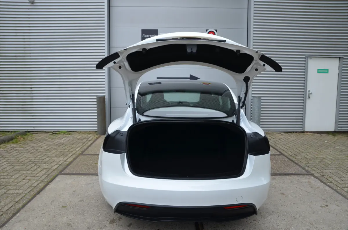 RWD 60 kWh Premium, AutoPilot4.0