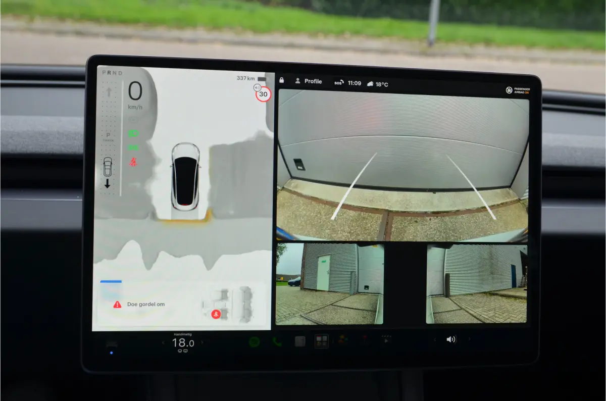 RWD 60 kWh Premium, AutoPilot4.0