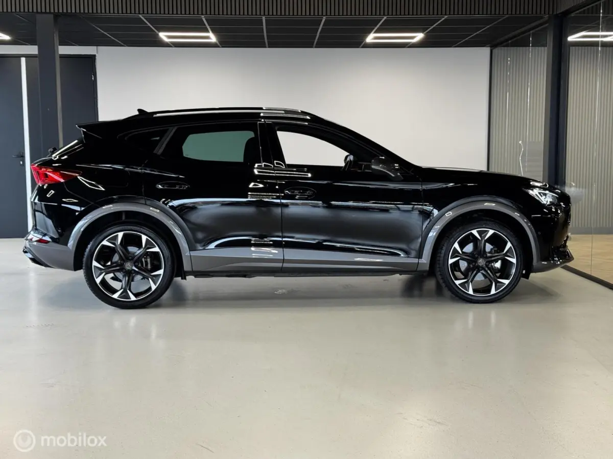 1.4 TSI e-Hybrid Essential | ACC | Camera | Keyless | 19” LM