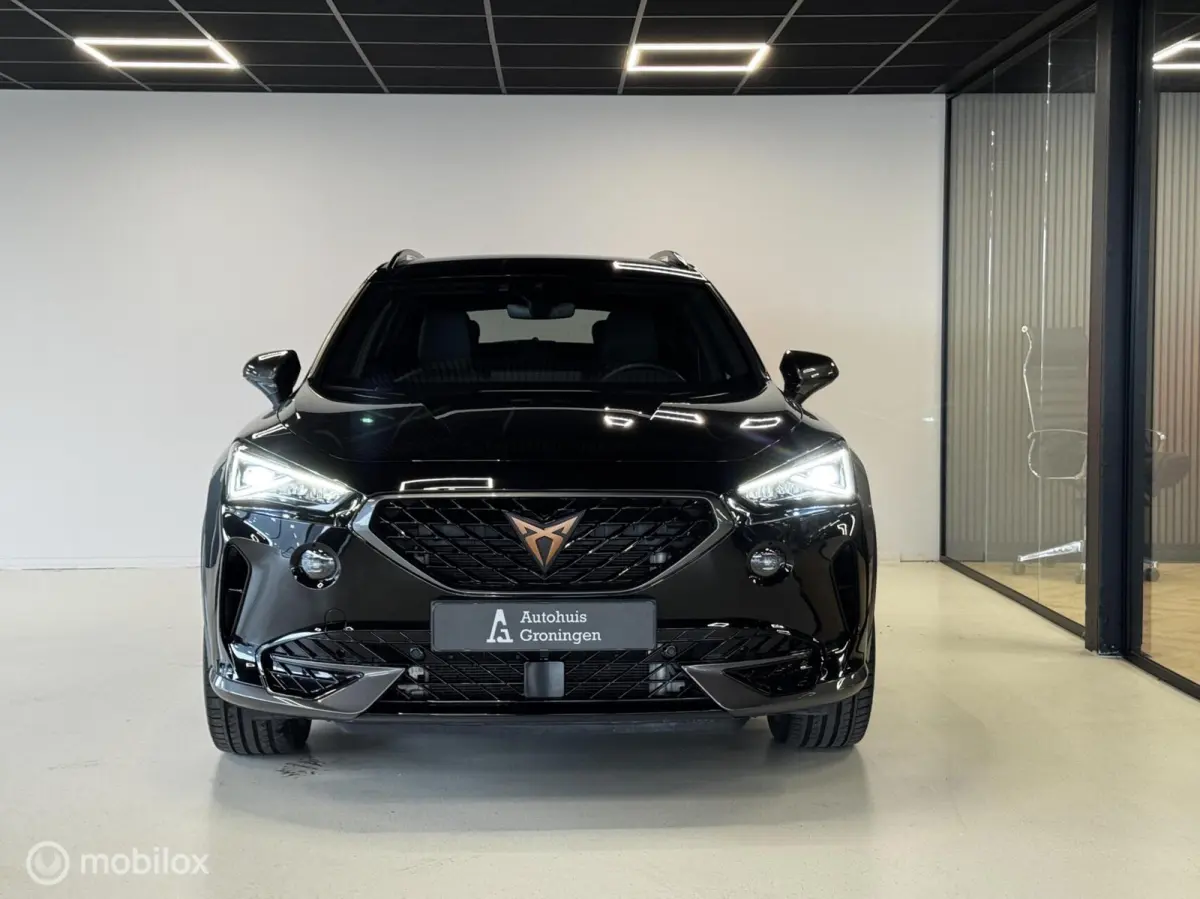 1.4 TSI e-Hybrid Essential | ACC | Camera | Keyless | 19” LM