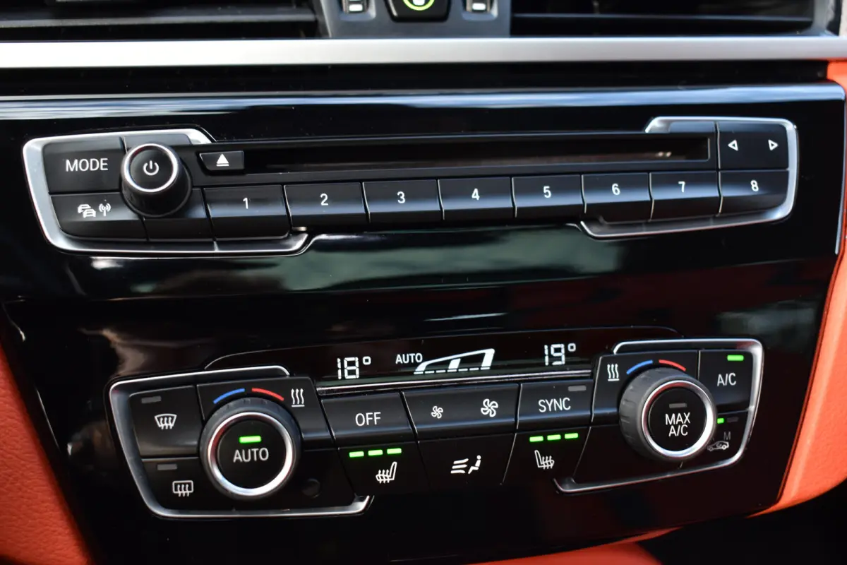 M -SPORT M35iA 306PK HIGH EXECUTIVE M-SPORT HARMAN-KARDON/CAMERA/PANORAMADAK