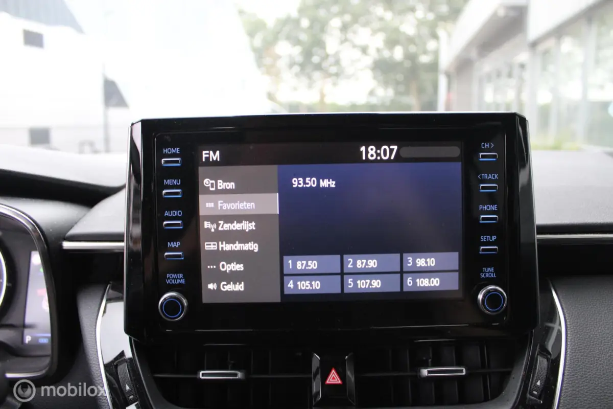 1.8 Hybrid Business |NL Auto | 1e Eigenaar | Boekjes Apple Carplay/Android Auto.
