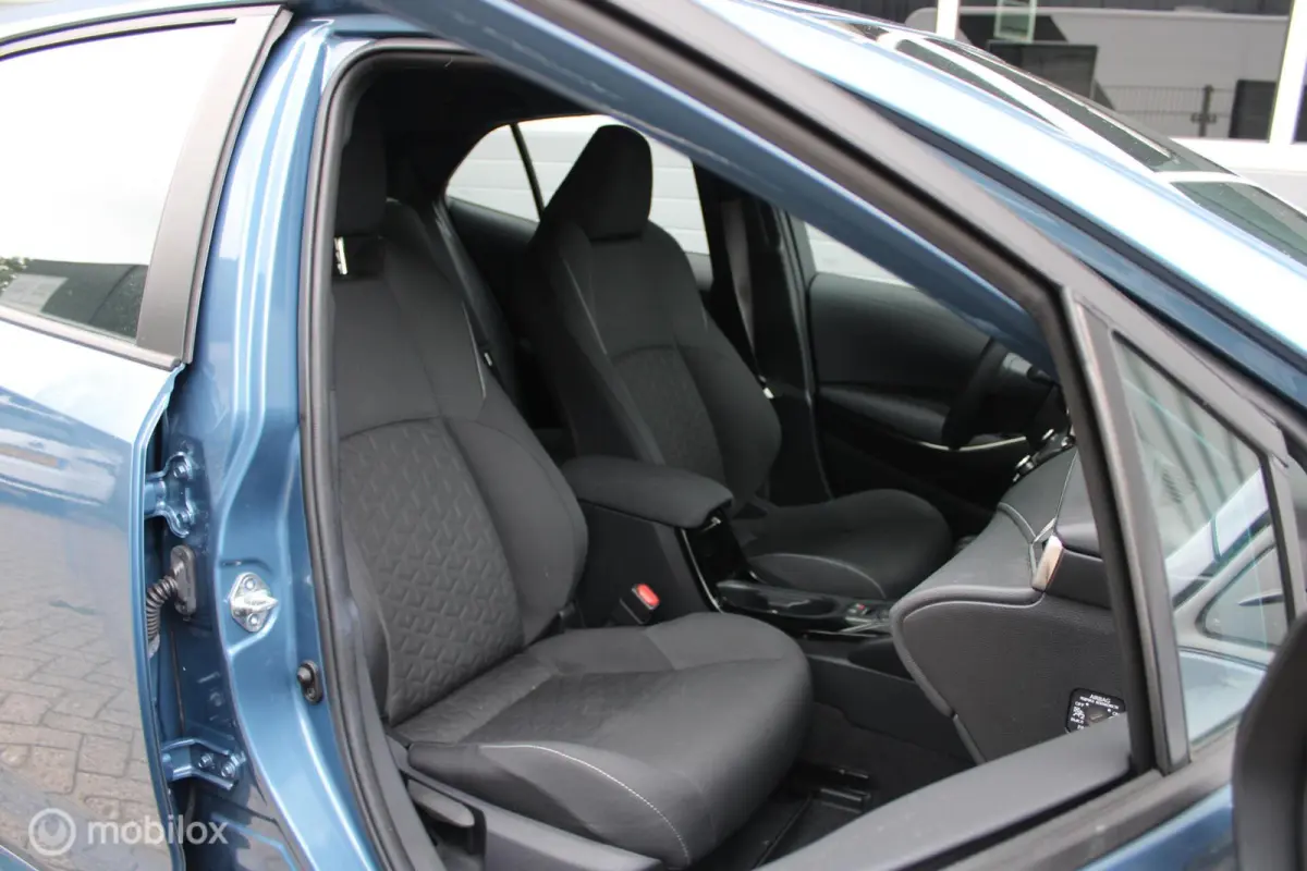 1.8 Hybrid Business |NL Auto | 1e Eigenaar | Boekjes Apple Carplay/Android Auto.