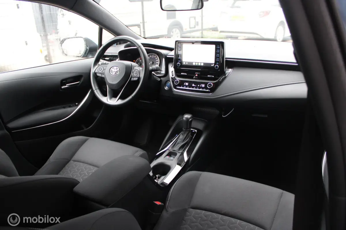 1.8 Hybrid Business |NL Auto | 1e Eigenaar | Boekjes Apple Carplay/Android Auto.