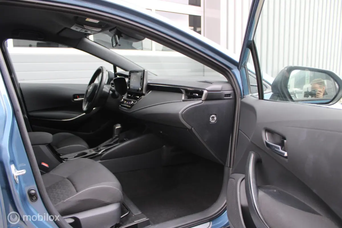 1.8 Hybrid Business |NL Auto | 1e Eigenaar | Boekjes Apple Carplay/Android Auto.