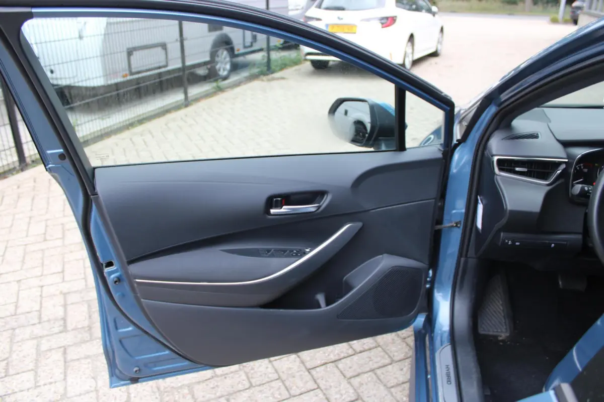 1.8 Hybrid Business |NL Auto | 1e Eigenaar | Boekjes Apple Carplay/Android Auto.