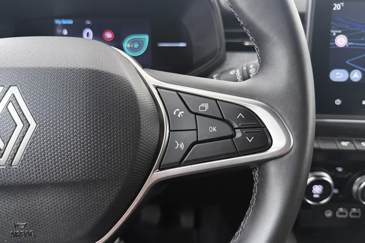 1.0 TCe 90 GPF techno Camera Carplay Cruise