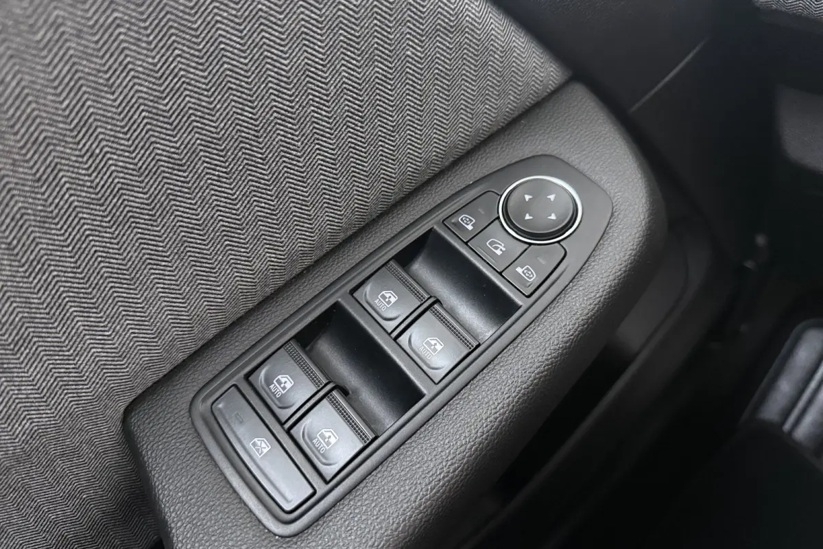 1.0 TCe 90 GPF techno Camera Carplay Cruise