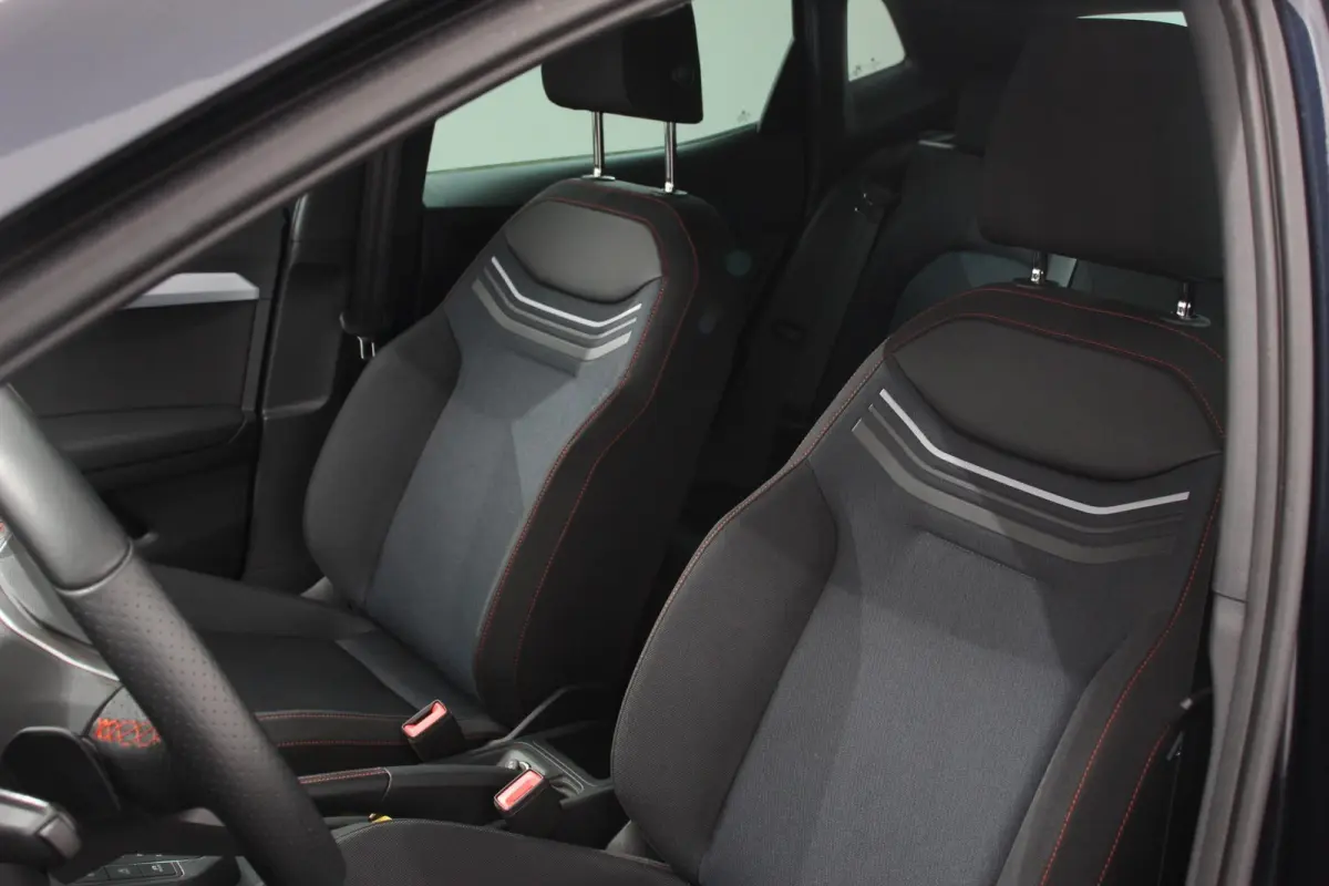 1.0 TSI 110pk DSG FR Automaat Navigatie Apple Carplay/Android Auto Camera Parkeersensoren Adaptive cruise control Keyless Entry/Start Virtual Cockpit Stoelverwarming Ledverlichting Getinte r