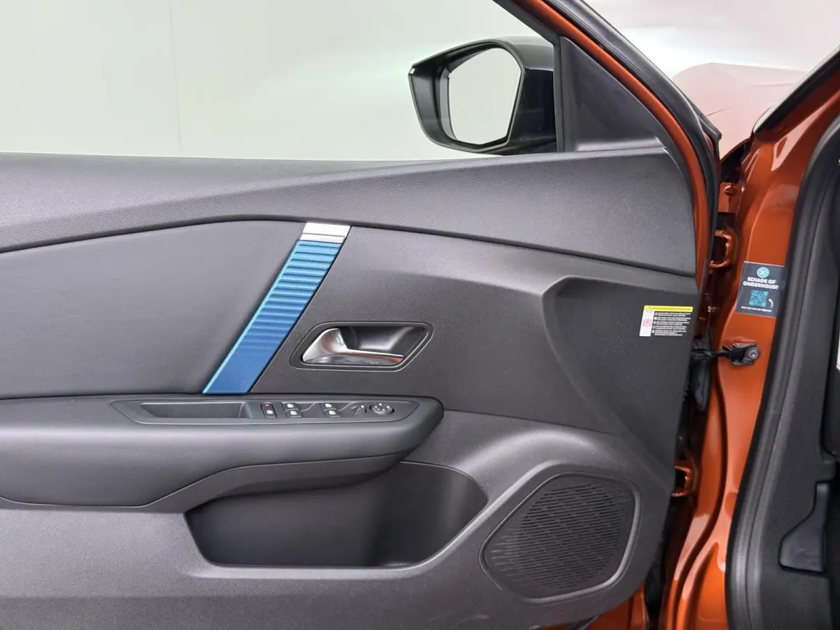 Feel 50 kWh 136pk | Apple Carplay / Android Auto | Camera | Climate Control