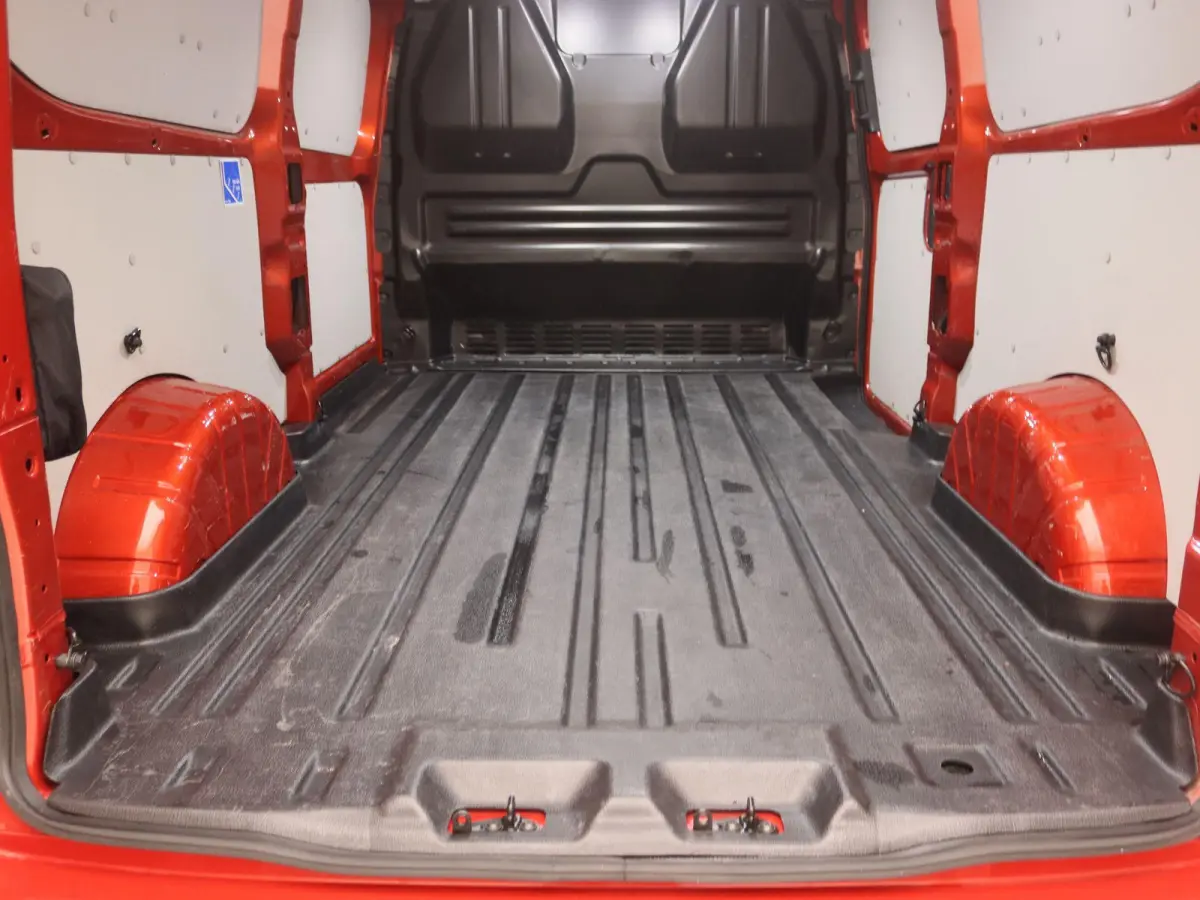 320 2.5 PHEV L2H1 Limited | Toegang tot ZE Zones!!! | Trekhaak | Adaptieve cruise control | Dodehoek detectie |