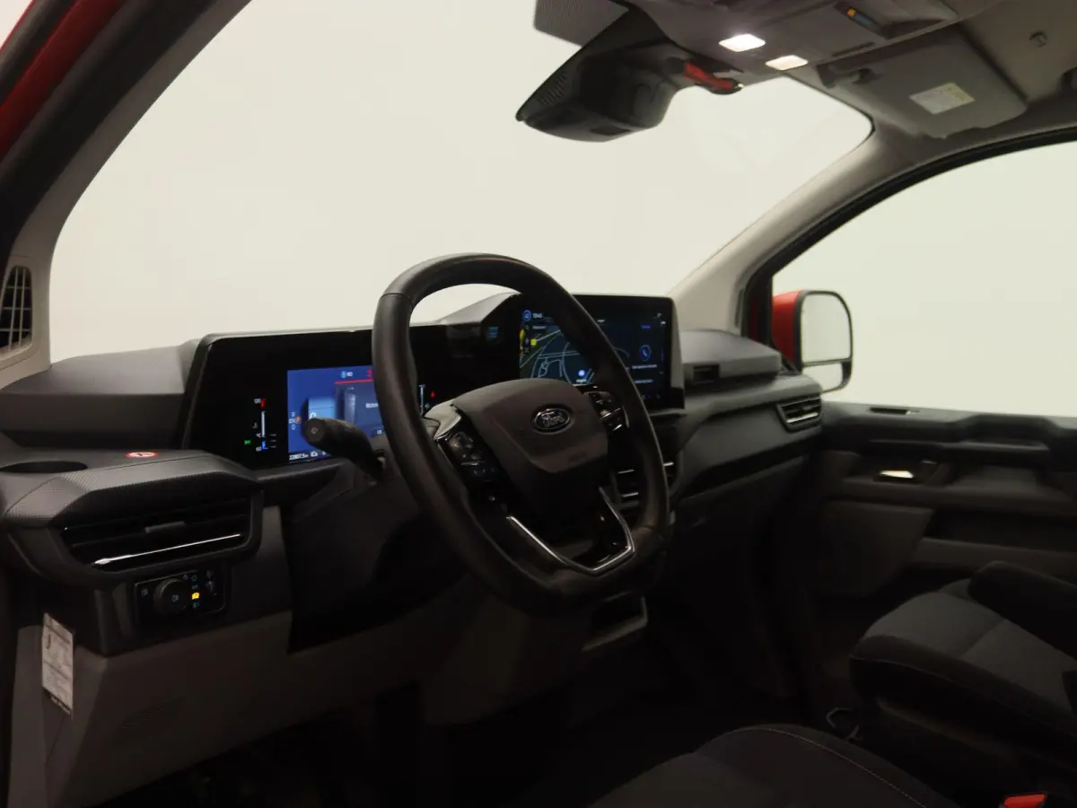320 2.5 PHEV L2H1 Limited | Toegang tot ZE Zones!!! | Trekhaak | Adaptieve cruise control | Dodehoek detectie |