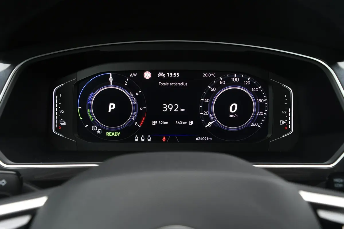 1.4 TSI eHybrid R-Line Business+ | SOH 93,6%