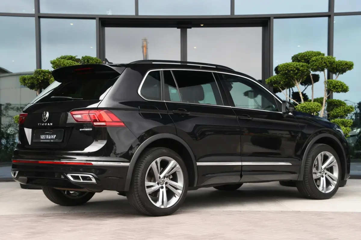 1.4 TSI eHybrid R-Line Business+ | SOH 93,6%