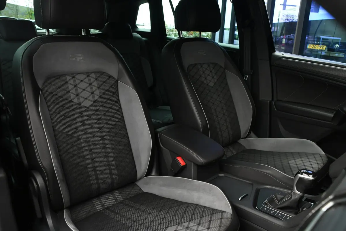 1.4 TSI eHybrid R-Line Business+ | SOH 93,6%
