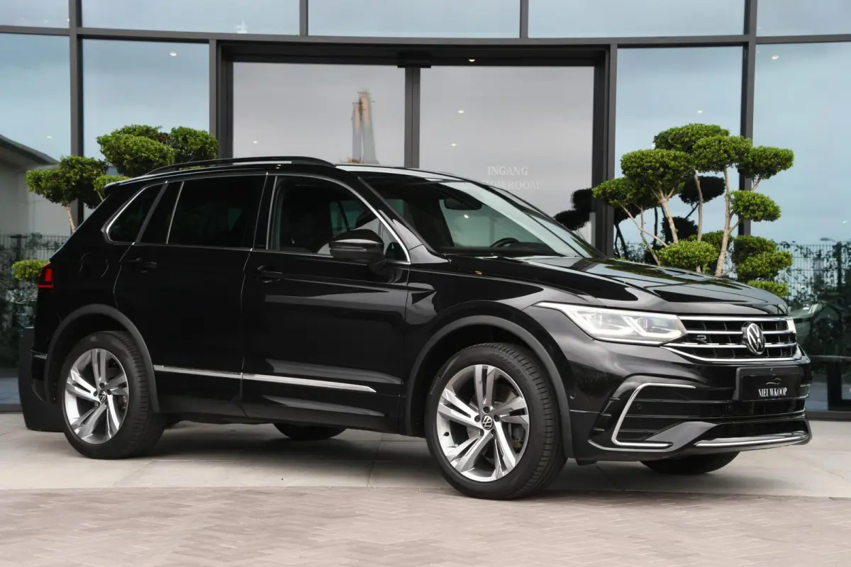 1.4 TSI eHybrid R-Line Business+ | SOH 93,6%