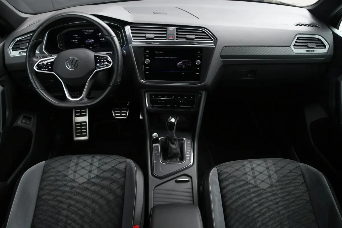1.4 TSI eHybrid R-Line Business+ | SOH 93,6%